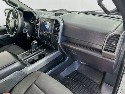Used 2018 Ford F150 XLT w/ Equipment Group 302A Luxury AWD/4WD image 31