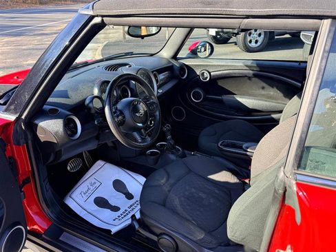 Used 2015 MINI Cooper S image 11