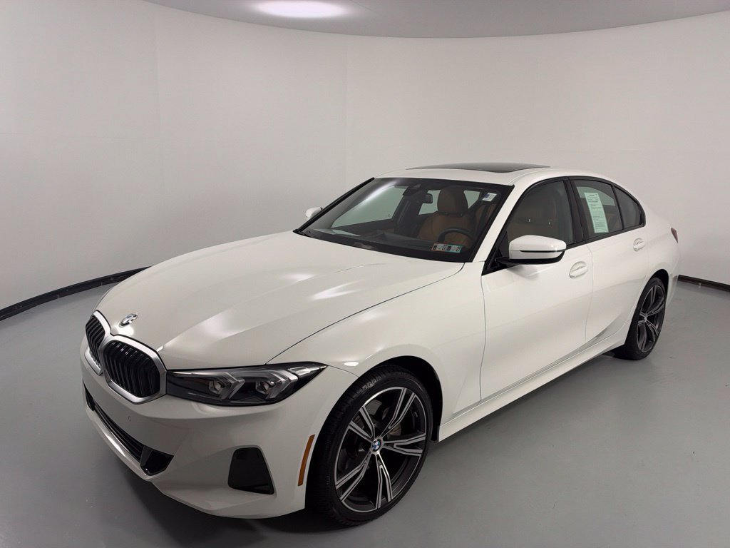 Used 2023 BMW 330i xDrive Sedan w/ Premium Package AWD/4WD image 3