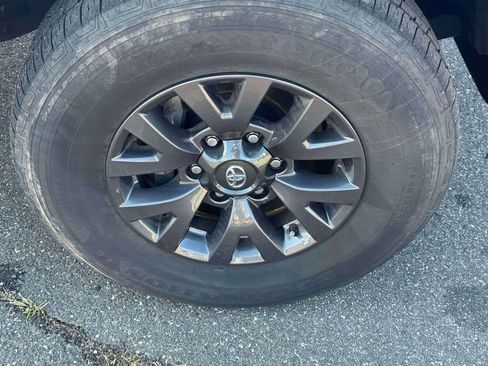 Used 2023 Toyota Tacoma SR5 image 9