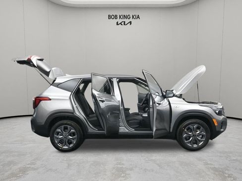 New 2026 Kia Seltos LX AWD/4WD image 22
