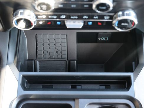 Used 2024 Ford F450 Platinum w/ FX4 Off-Road Package image 33