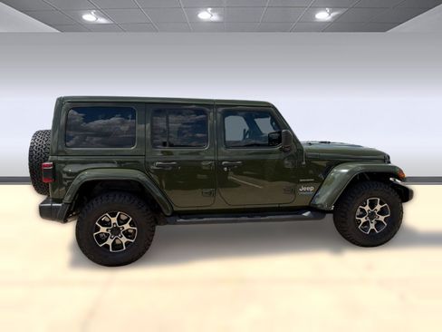 Used 2021 Jeep Wrangler Unlimited Sahara w/ Safety Group AWD/4WD image 8
