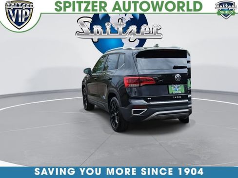 Used 2023 Volkswagen Taos SE w/ Panoramic Sunroof Package AWD/4WD image 7