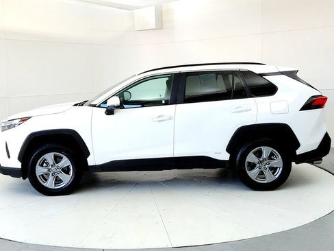 Certified 2025 Toyota RAV4 XLE AWD/4WD image 3