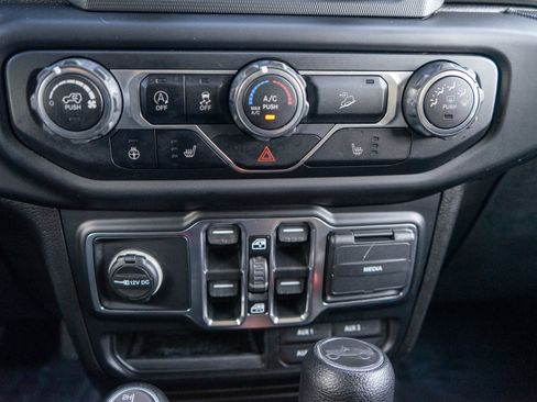 Used 2019 Jeep Wrangler Unlimited Sport AWD/4WD image 19