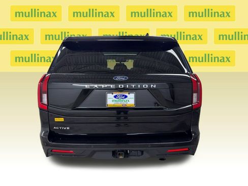 Certified 2025 Ford Expedition Active RWD image 7