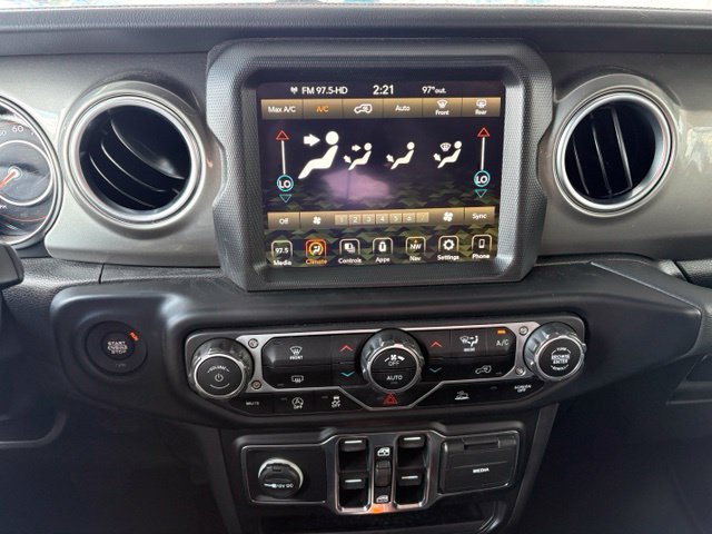 Used 2023 Jeep Wrangler Unlimited Sahara AWD/4WD image 13