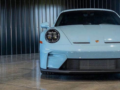 Used 2026 Porsche 911 GT3 RWD image 23