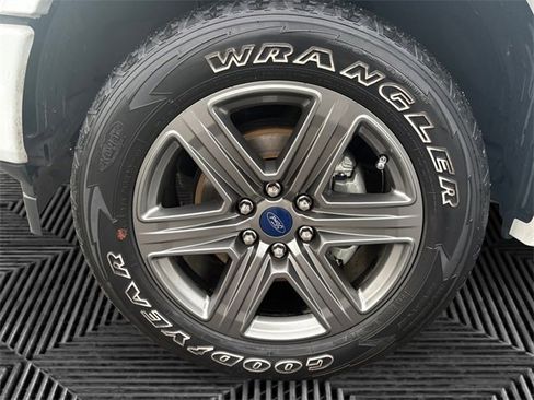 Used 2020 Ford F150 XLT w/ Equipment Group 302A Luxury image 14