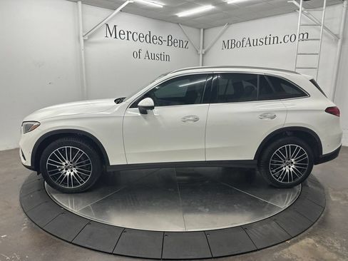 Used 2026 Mercedes-Benz GLC 300 image 4