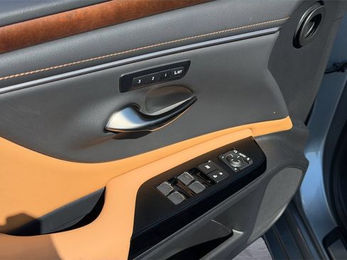 Certified 2024 Lexus ES 350 w/ Premium Package FWD image 14