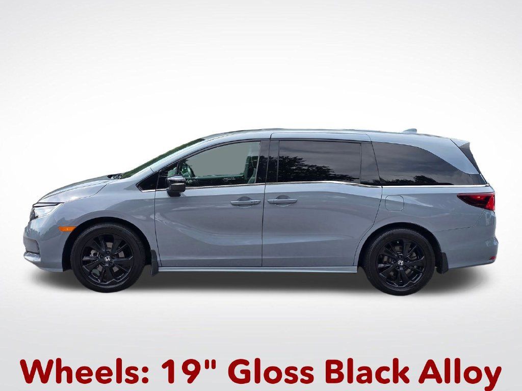 Used 2023 Honda Odyssey Sport image 18