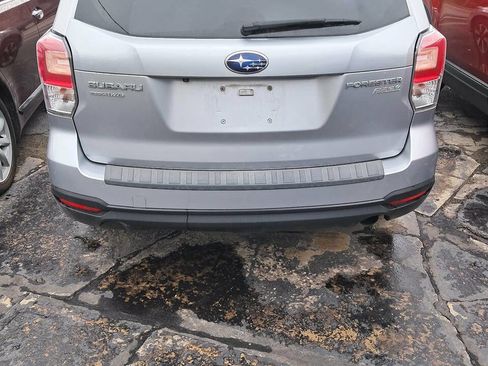 Used 2017 Subaru Forester 2.5i Limited image 3