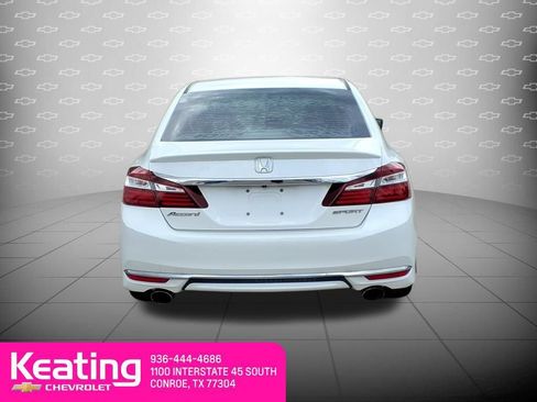 Used 2017 Honda Accord Sport image 7