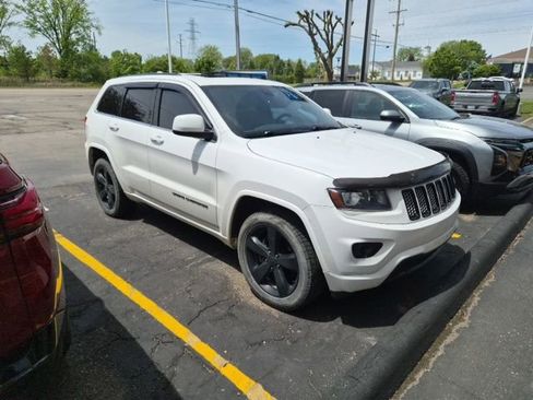 Used 2014 Jeep Grand Cherokee Altitude AWD/4WD image 1