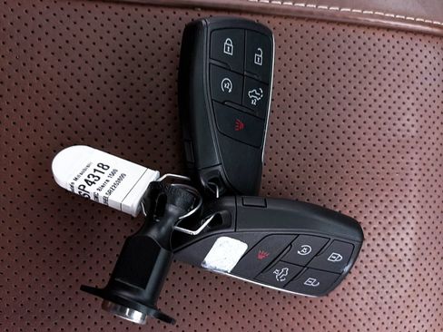 Used 2024 GMC Sierra 1500 Denali Ultimate AWD/4WD image 32