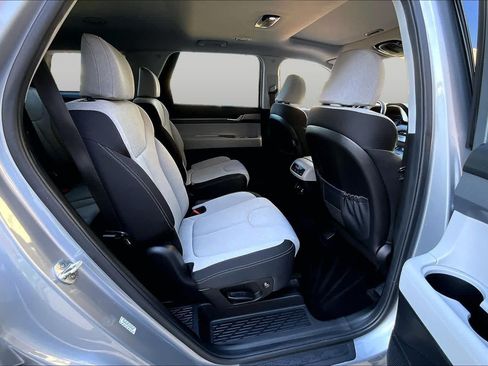 Used 2020 Hyundai Palisade SEL w/ Convenience Package FWD image 19