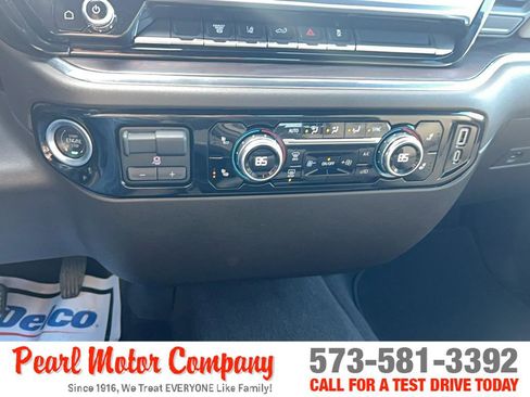 Certified 2024 GMC Sierra 2500 SLT w/ Max Trailering Package image 19