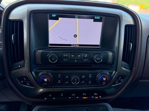 Used 2017 Chevrolet Silverado 1500 High Country image 41