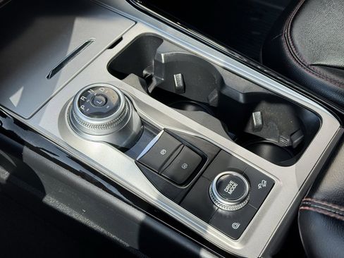 Used 2022 Ford Explorer ST-Line w/ Class IV Trailer Tow Package image 16