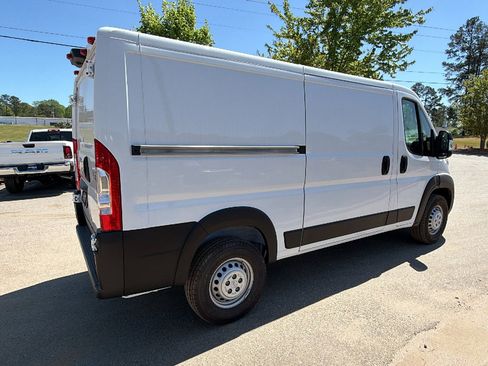 New 2026 RAM ProMaster 2500 w/ Convenience Group image 8