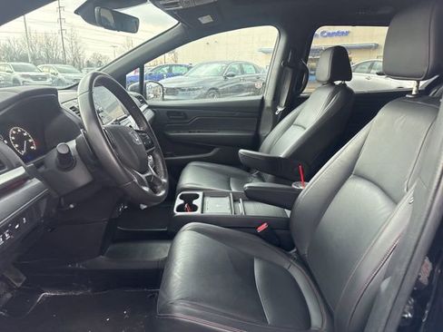 Used 2025 Honda Odyssey Sport-L image 18