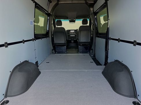 Used 2024 Mercedes-Benz Sprinter 144 Cargo image 16