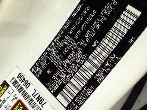 Used 2019 Toyota Sequoia Platinum image 35