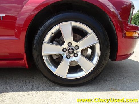 Used 2006 Ford Mustang GT RWD image 26