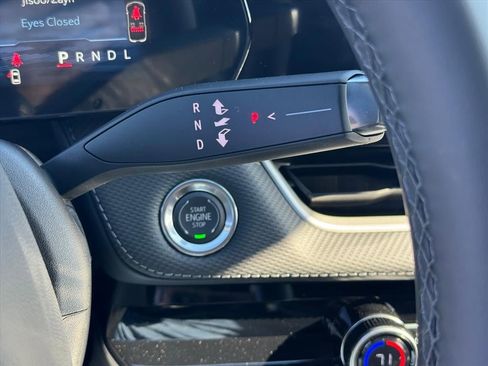 New 2026 Chevrolet Equinox LT w/ Convenience Package II image 9