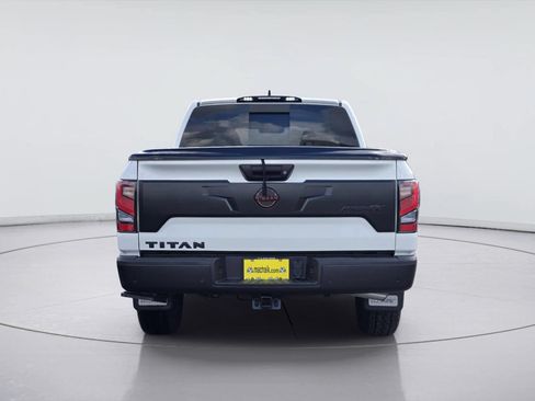 Used 2024 Nissan Titan PRO-4X w/ Pro-4x Convenience Package AWD/4WD image 7