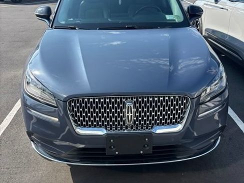 Used 2022 Lincoln Corsair Reserve w/ Equipment Group 201A AWD/4WD image 2