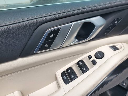 Used 2021 BMW X5 xDrive45e w/ Premium Package image 14