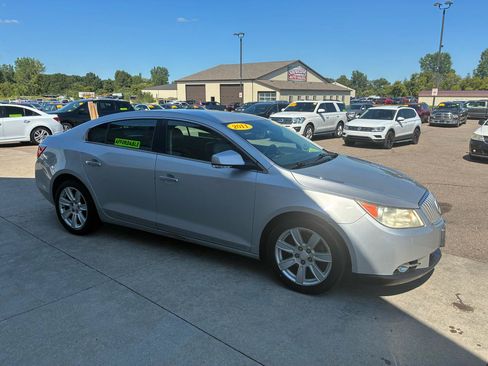 Used 2011 Buick LaCrosse CXL FWD image 4