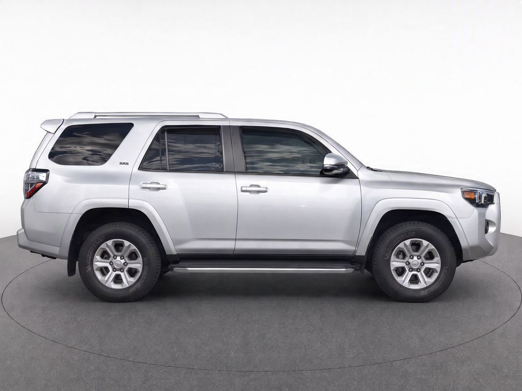 Used 2017 Toyota 4Runner SR5 Premium AWD/4WD image 7