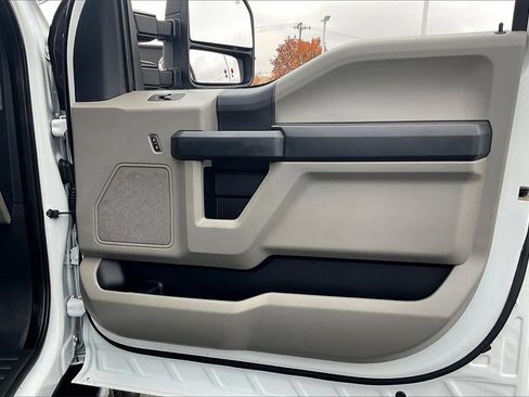 Used 2022 Ford F250 XL w/ STX Appearance Package image 21