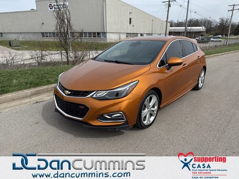 Used 2017 Chevrolet Cruze Premier image 1