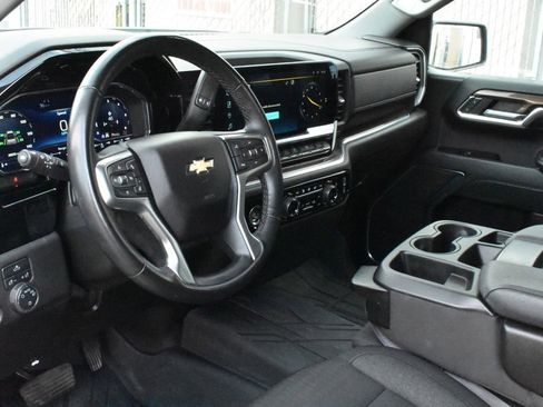 Certified 2024 Chevrolet Silverado 1500 LT w/ Work Truck Package image 19