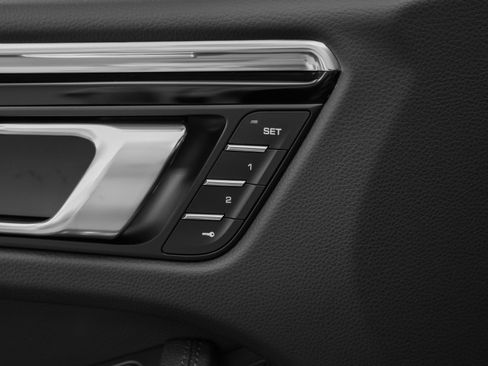 Certified 2025 Porsche Macan image 25