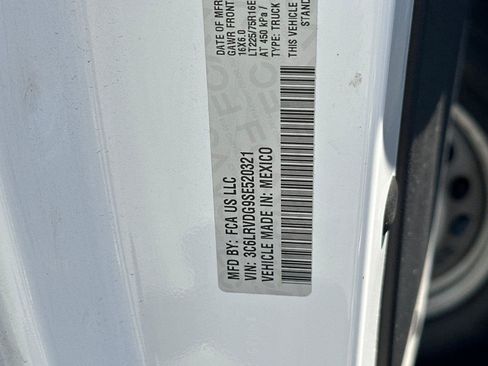 Used 2025 RAM ProMaster 2500 FWD image 30