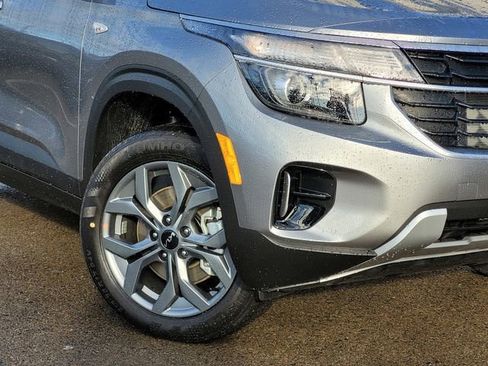 New 2026 Kia Seltos LX image 3