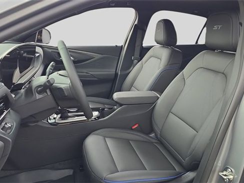 New 2026 Buick Envista Sport Touring w/ Convenience I Package image 11