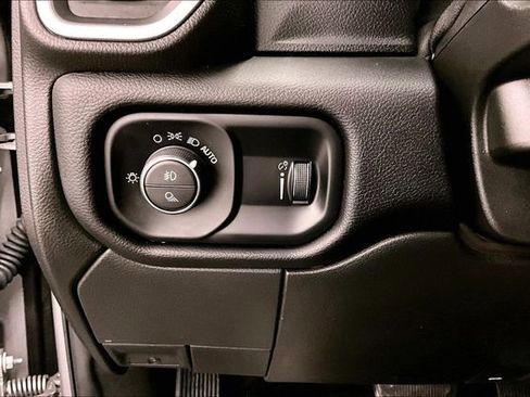 Used 2024 RAM 2500 Big Horn w/ Night Edition image 39