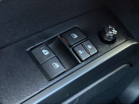 Used 2023 Toyota Tacoma SR RWD image 19