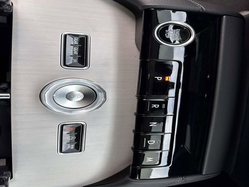 New 2025 Lincoln Navigator Reserve image 31