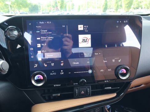 Used 2025 Lexus NX 250 FWD w/ Premium Package image 24