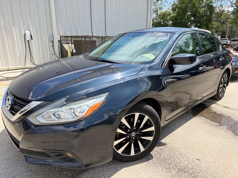 Used 2017 Nissan Altima 2.5 SV FWD image 1