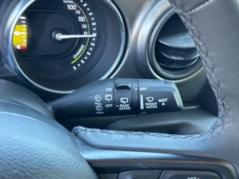 Used 2023 Jeep Wrangler Unlimited image 18