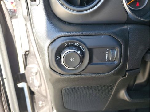 Used 2023 Jeep Wrangler Sport AWD/4WD image 27
